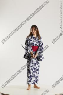 japanese woman in kimono with sword saori 02b